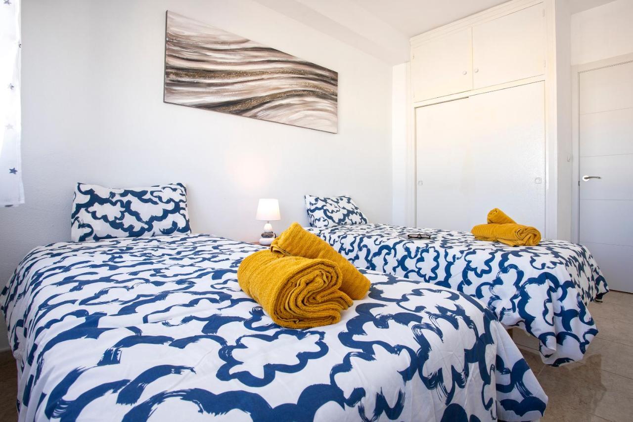 Ferienwohnung Fantastico Apartamento A Pie De Playa By Renthas Fuengirola Exterior foto
